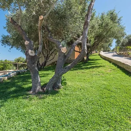 Villa Margarita's *